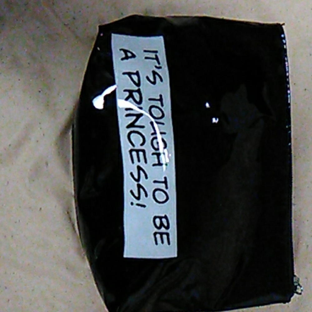 πβΌοΈ cosmetic bag, NEW!!πβ€΄οΈ - Picture 3 of 8